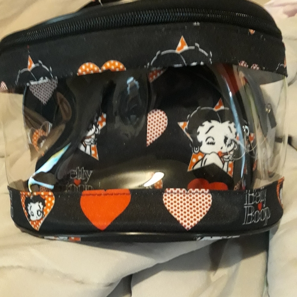 Sold - Picture 5 of 5